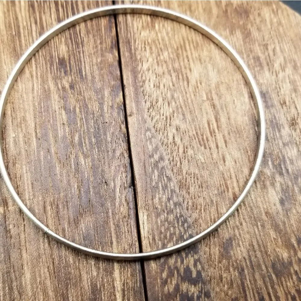 Antique silver tone bangle bracelet simplistic jewelry B929